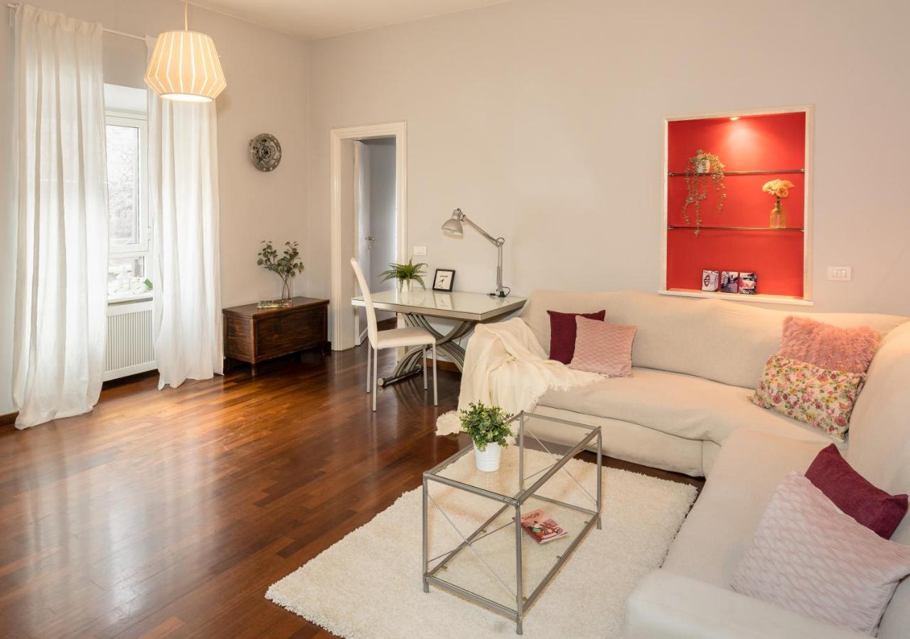 8 Home Rome Bagian luar foto