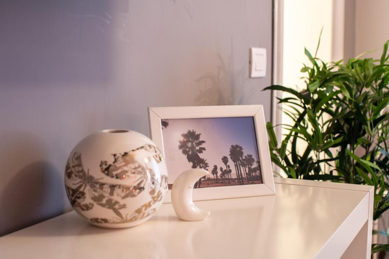 8 Home Rome Bagian luar foto